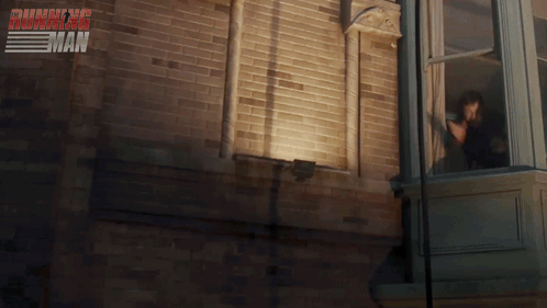 hangs-on-to-a-rope-ben-richards